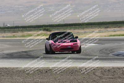 media/Jun-01-2024-CalClub SCCA (Sat) [[0aa0dc4a91]]/Group 3/Race/